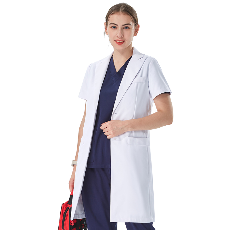 Dobrze dopasowany biały fartuc – Lab Coat Medical recenzja i cena